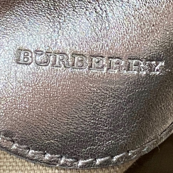 Authentic Pre-Owned Burberry Silver Leather Extra Large Ribbed Motorcycle Bag - Picture 15 of 16